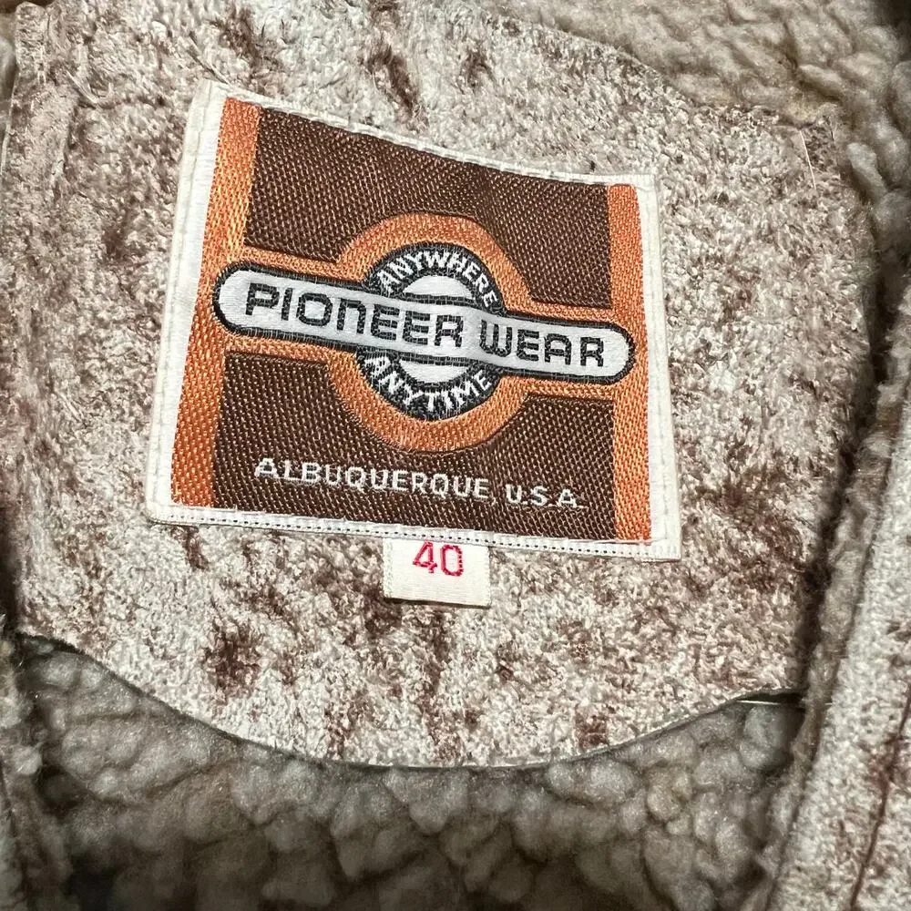 Vintage Pioneer Wear Genuine Leather Suede Sherpa Lined Vest Mens 40